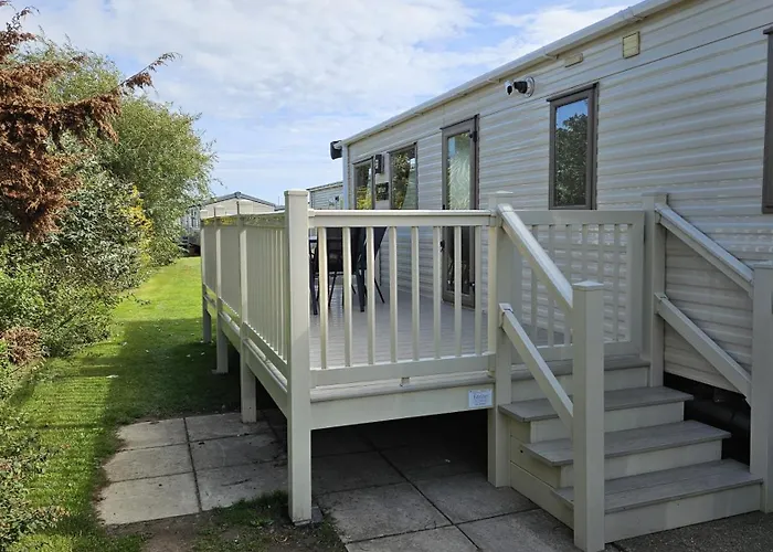 Pk Holiday Home - With Decking
