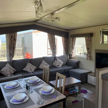Pk Holiday Home - With Decking Great Yarmouth Exterior photo