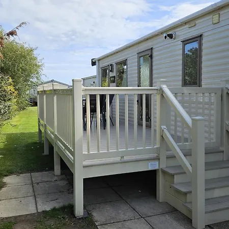 Pk Holiday Home - With Decking Great Yarmouth Exterior photo